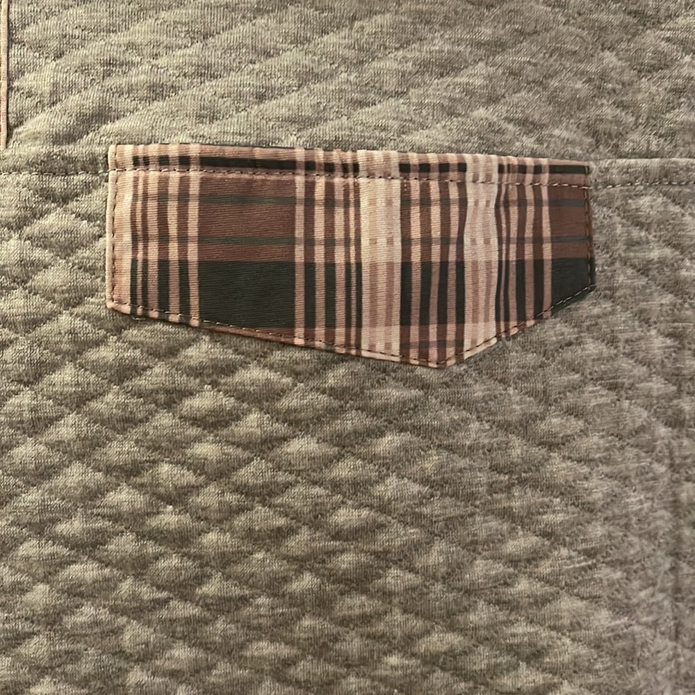 Plaid Trimmed Top. Size Small - Picture 6 of 12